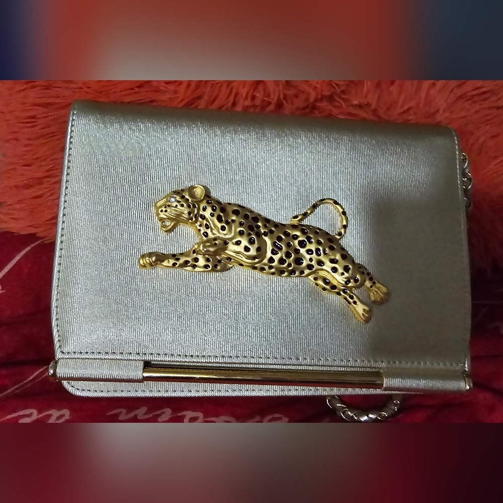 Nima Vintage Gold purse